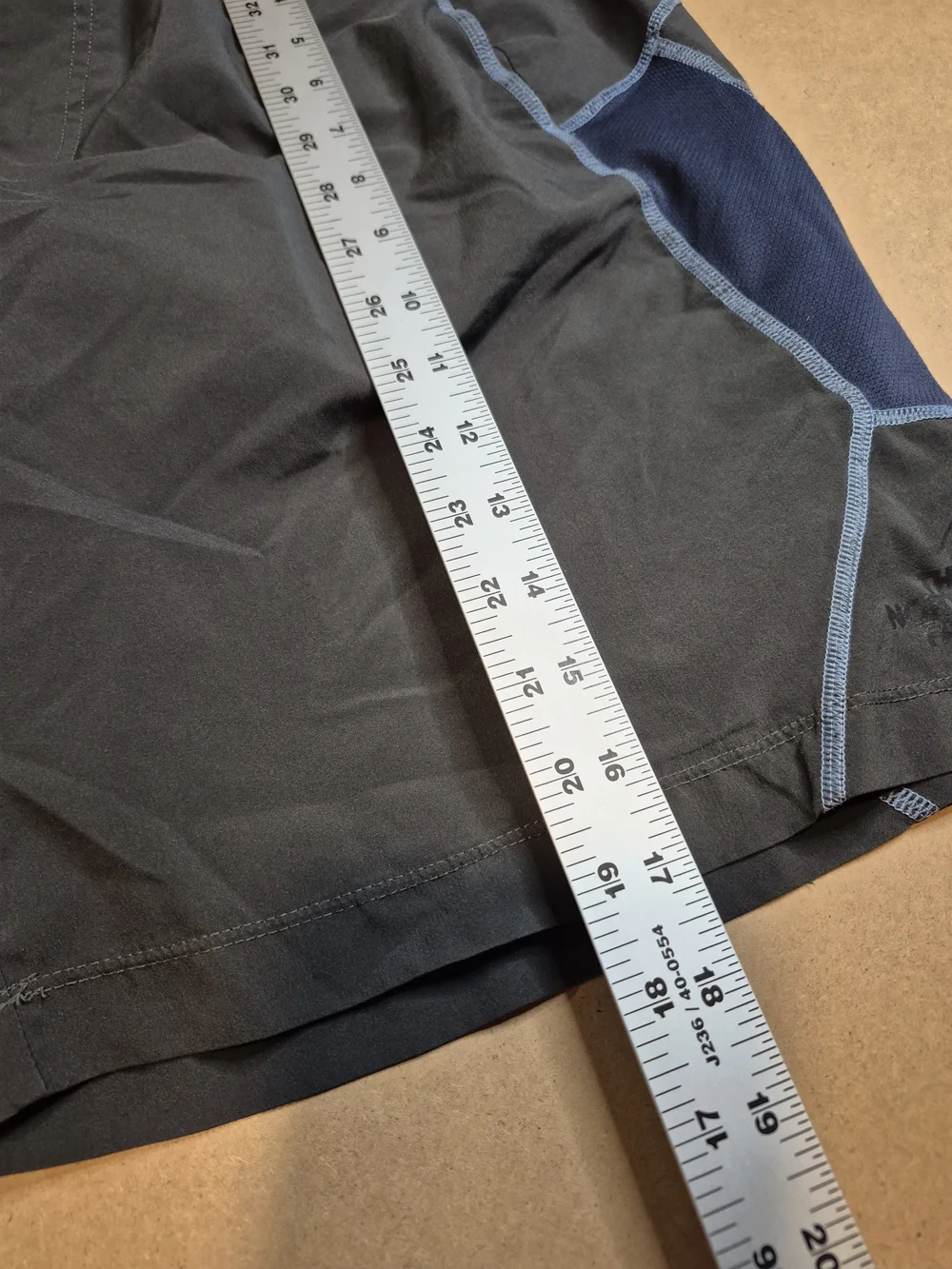The North Face Men's Charcoal Shorts with Navy Accents 4560/7